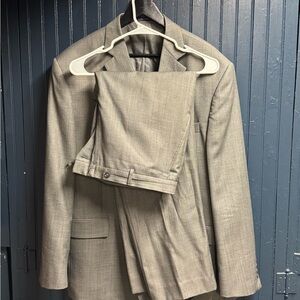 Stafford Classic Gray Suit